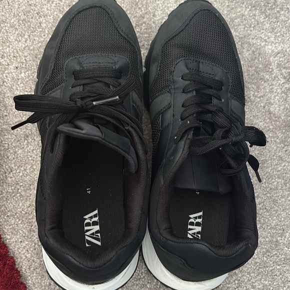 Zara Black Sneakers with Suede Finish and White Sole - Picture 7 of 12